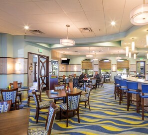 Restaurant - Happy Daze by VillaDirect (Davenport)