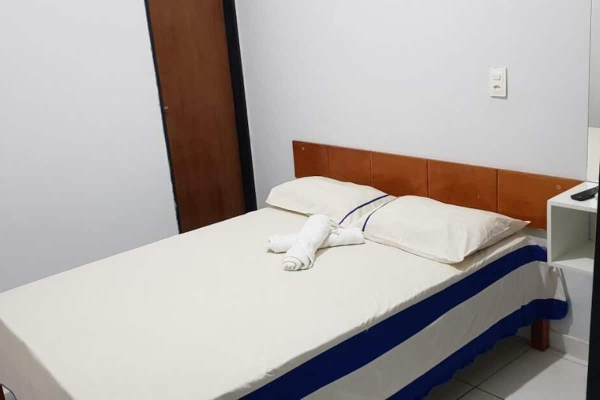 双人房 | 免费 WiFi、床单