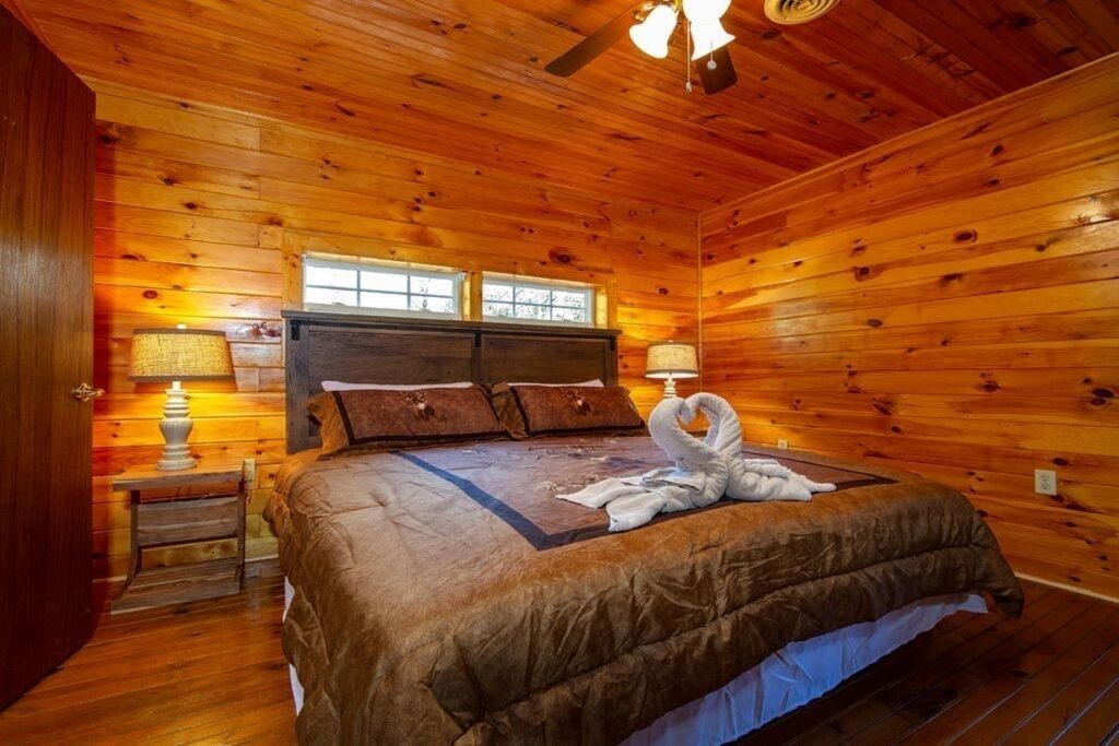 7 bedrooms, iron/ironing board, travel cot, free WiFi
