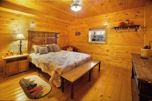 7 quartos, ferros/tábuas de passar roupa, berço de viagem