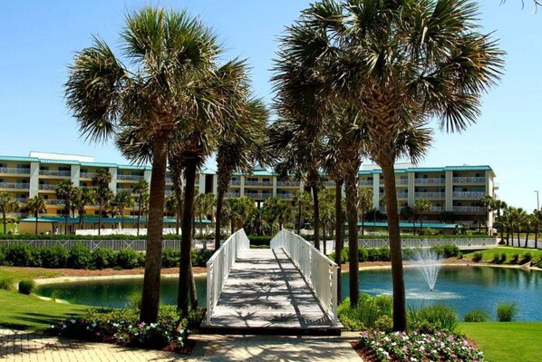 Exterior - Amalfi Coast Resort B313 by Destin Getaways (Miramar Beach)