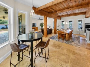 Interior - Lee's Retreat by Destin Getaways (Destin)