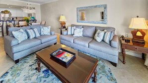 Interior - Sterling Shores 902 by Destin Getaways (Destin)