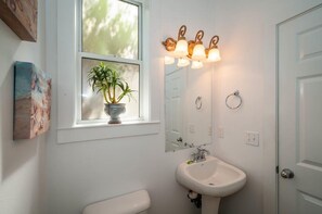 Bathroom - Beach Treat by Destin Getaways (Miramar Beach)