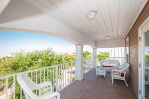 Talo, 4 makuuhuonetta | Parveke