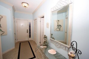 Condo, 2 Bedrooms | Interior