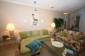 Condo, 2 Bedrooms | Living room