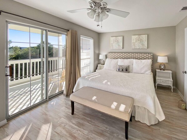 Townhome, 4 Bedrooms | 4 bedrooms, individually decorated, individually furnished, bed sheets - Blue Bonnet by Destin Getaways (Santa Rosa Beach)