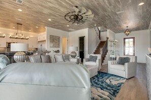 House, Multiple Beds | 7 bedrooms, individually decorated, individually furnished - Captain B's Retreat by Destin Getaways (Miramar Beach)