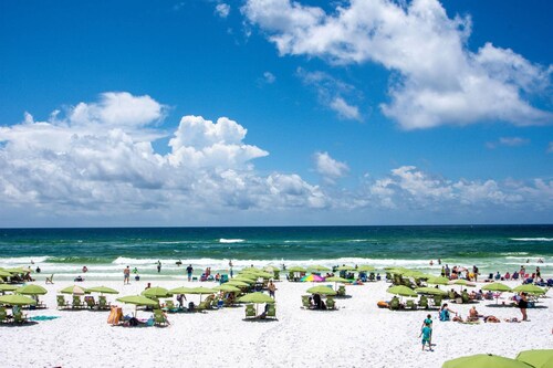 Hidden Dunes Beach Villa 10 by Destin Getaways