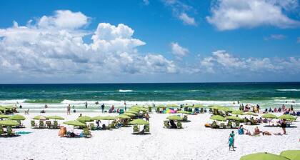 Hidden Dunes Beach Villa 10 by Destin Getaways