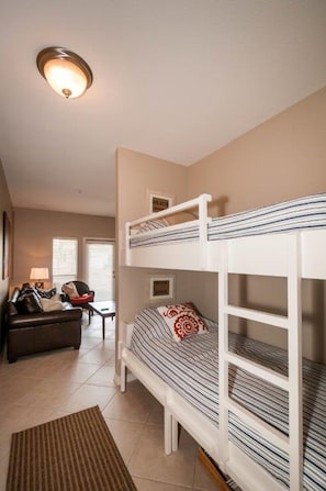 Townhome - 1 sovrum | 1 sovrum, individuell inredning och unika möbler