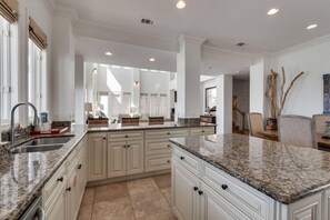 House, 5 Bedrooms | Private kitchen - Serenity Shores by Destin Getaways (Destin)