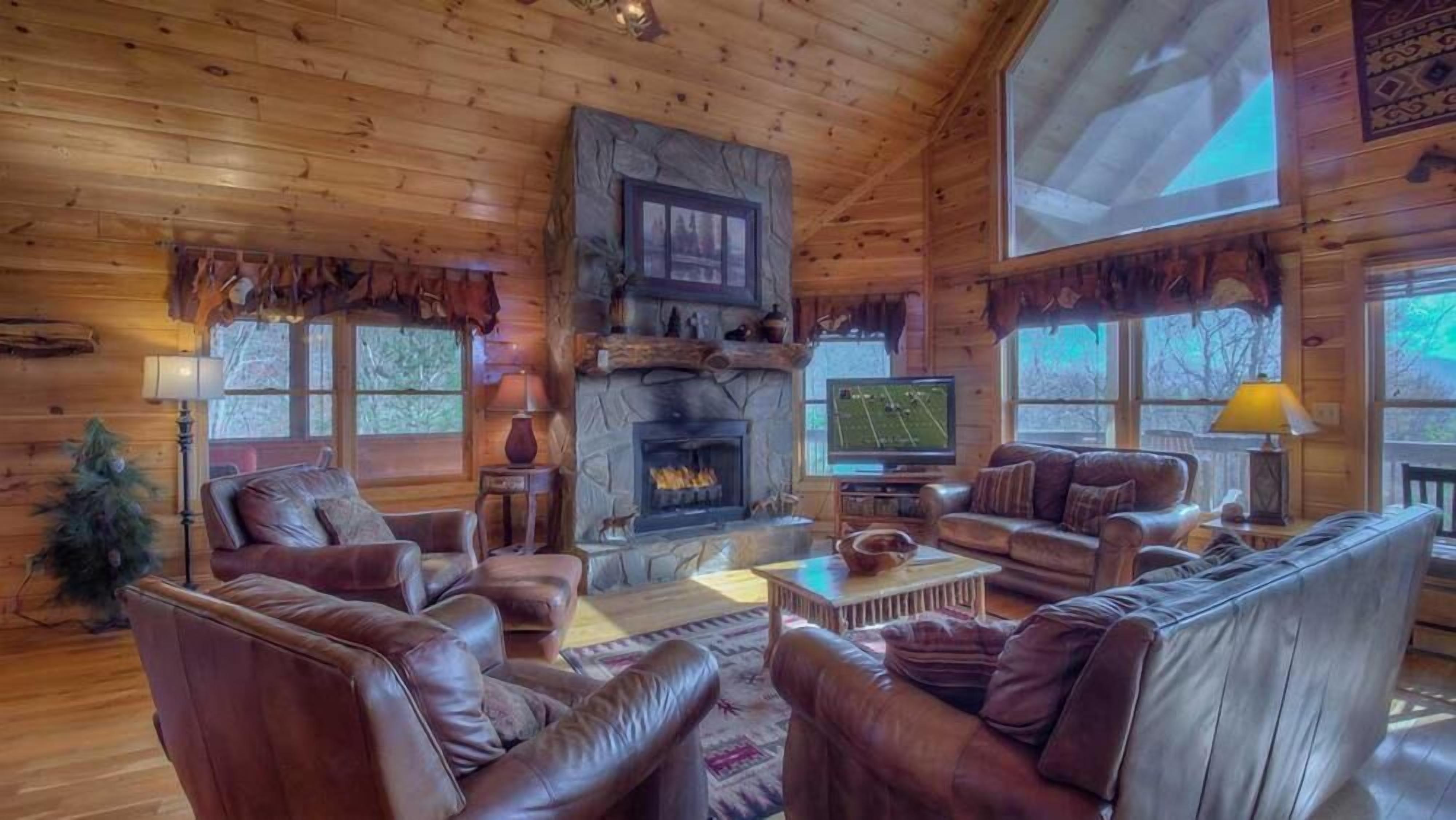 Peak of Perfection- Stunning Sunset Views | 5 bedrooms | Minutes from Downtown