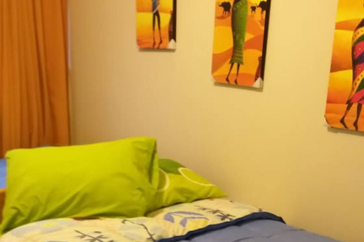 Single Room, 1 Twin Bed, Shared Bathroom | WiFi (free), bed sheets