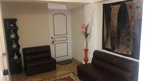 Interior entrance - Samurais Home B&B (Cusco)