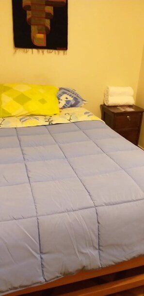 Double Room, 1 Queen Bed, Shared Bathroom | Free WiFi, bed sheets - Samurais Home B&B (Cusco)
