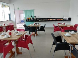 Petit déjeuner continental compris tous les jours