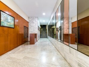 Interior - Holi-Rent Martín Villa Luminous and lively studio in the historical center (Sevilla)