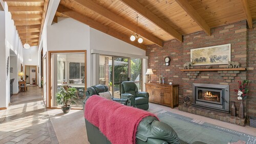 Peaceful Retreat - Surf Side