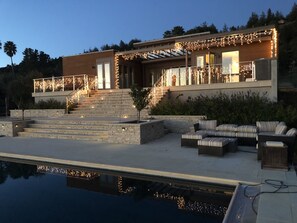 Exterior - Family vacation retreat (Cloverdale)