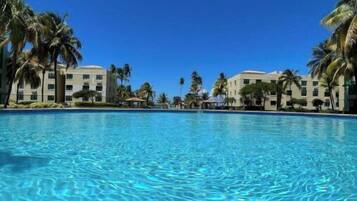 Utomhuspool