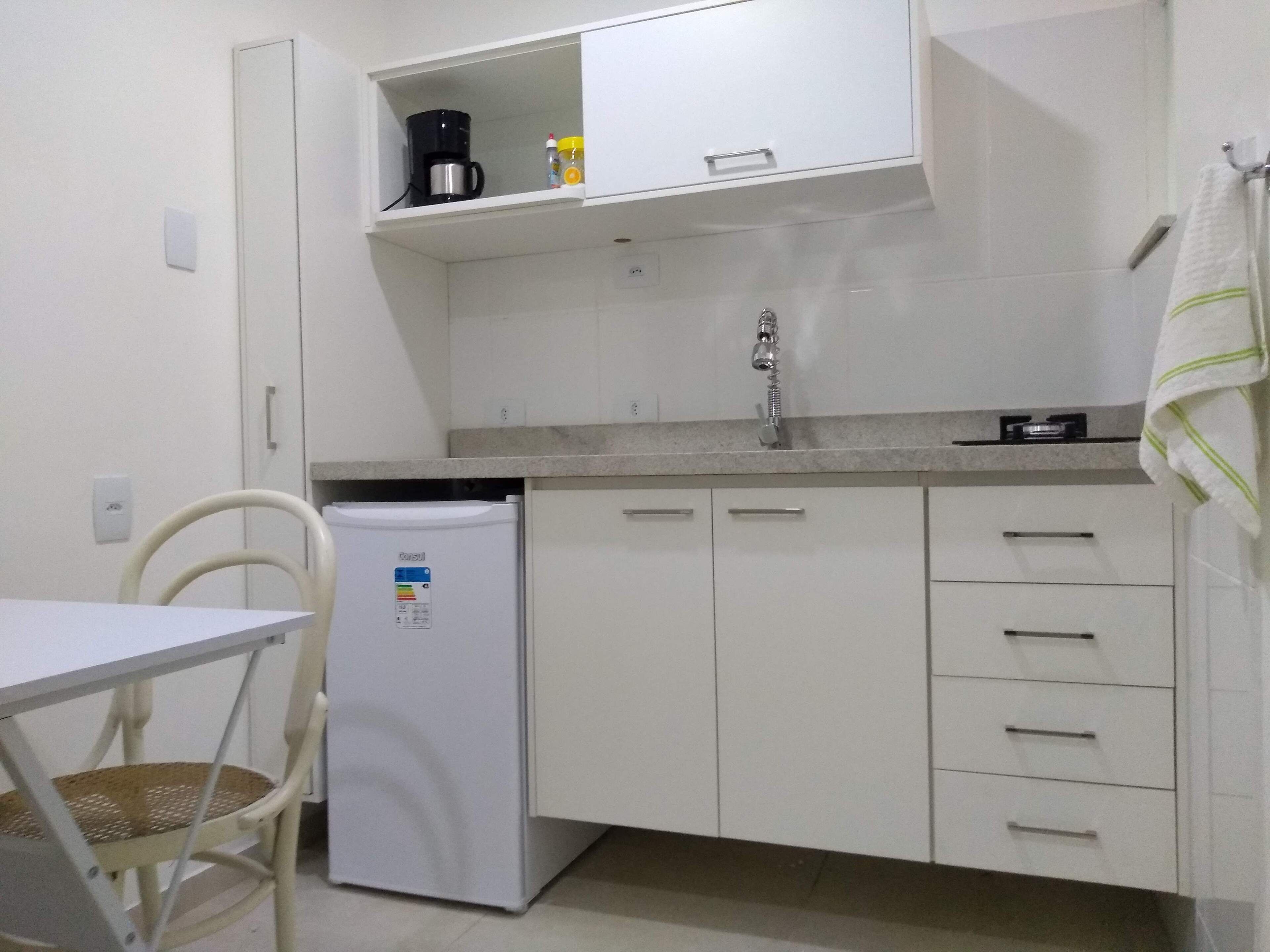 Forno, piano cottura, macchina per tè/caffè, bollitore elettrico