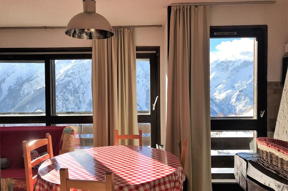 Apartment sleeps 6 on the slopes