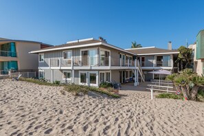 Exterior - Beachside Getaway - Oceanfront Escape in Carpinteria (Carpinteria)