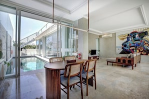Standard Villa, 1 King Bed, Private Pool | Private kitchen | Fridge, microwave, stovetop, coffee/tea maker - Nunamkhalu Private Villas & Spa (Kutuh)