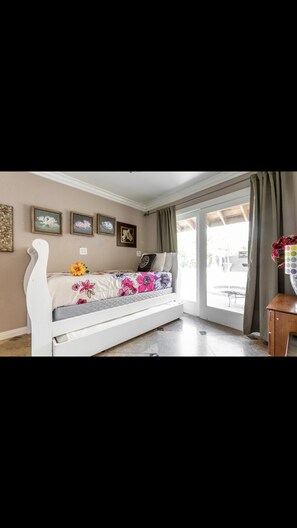 4 soverom, strykejern/-brett, wi-fi og sengetøy