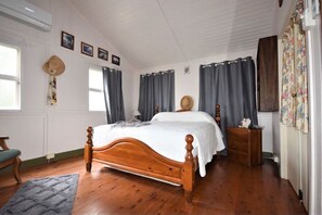 3 chambres, fer et planche à repasser, lit parapluie, Wi-Fi gratuit