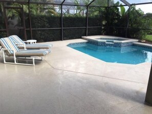 Εξωτερική πισίνα