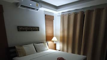 2 bedrooms, in-room safe, desk, free WiFi