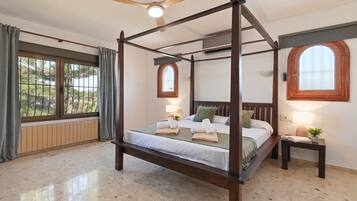 6 soverom, strykejern/-brett, wi-fi og sengetøy