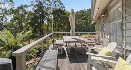 Quiet One-Bedroom Rainforest Escape for Two with Late Checkout & No Chores