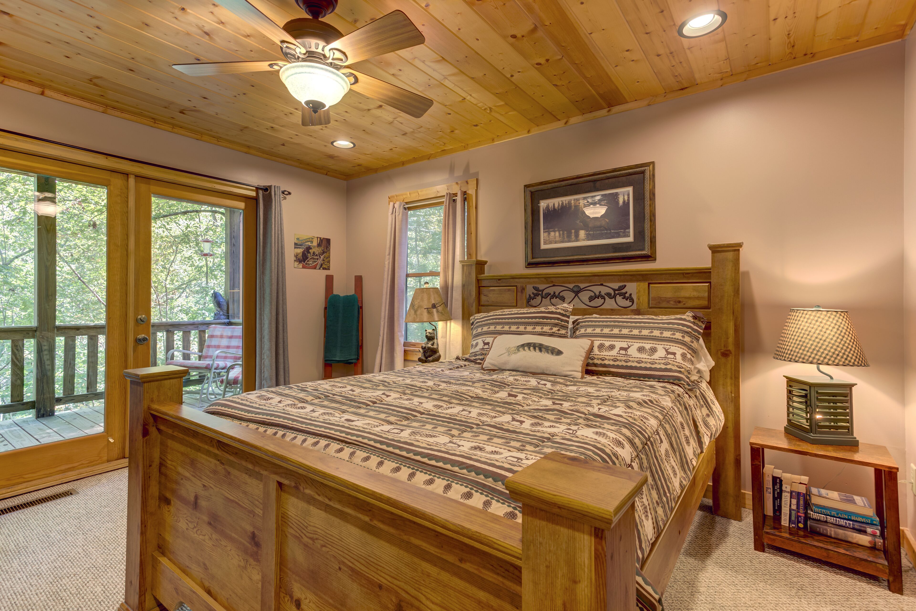 Dog-Friendly Cabin with Firepit, Hot Tub, Gas Grill, Free WiFi, A/C, Shared Pool