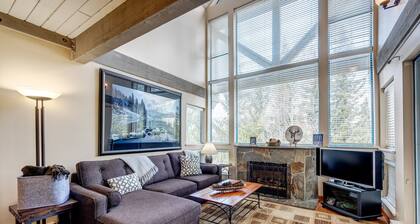 Tilava Whistler / Blackcomb Ski-in Ski-in Ski-out 2-vuode rm ja parvi huoneisto