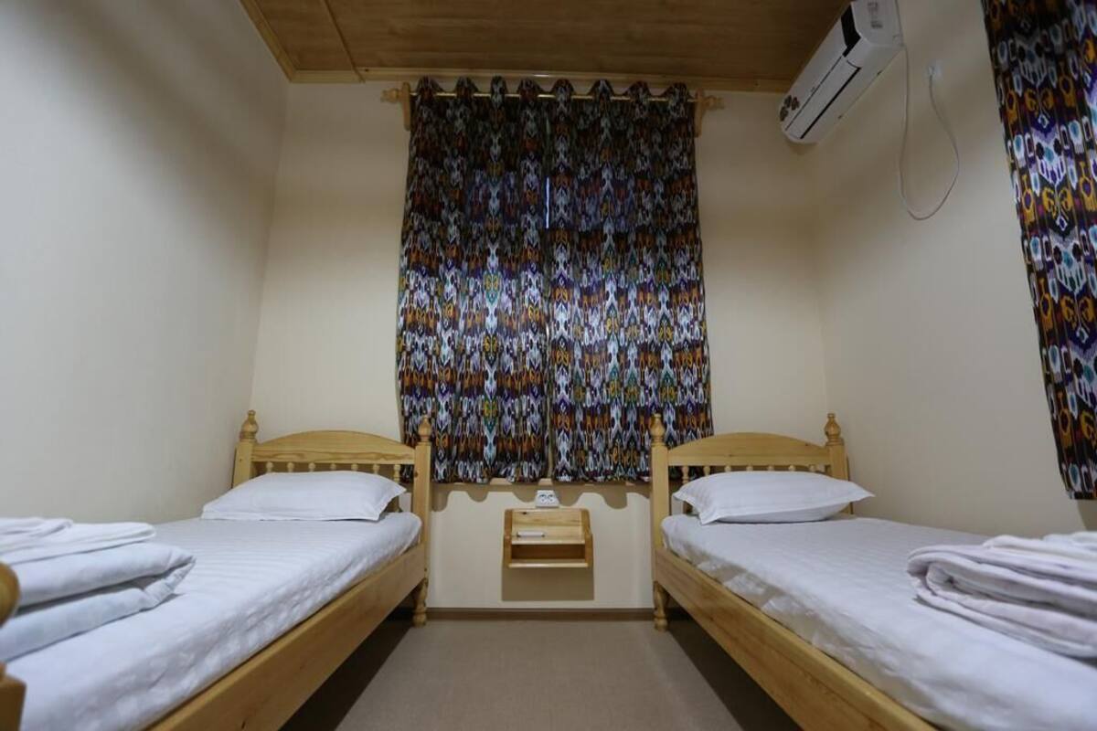 Soundproofing, free WiFi, bed sheets