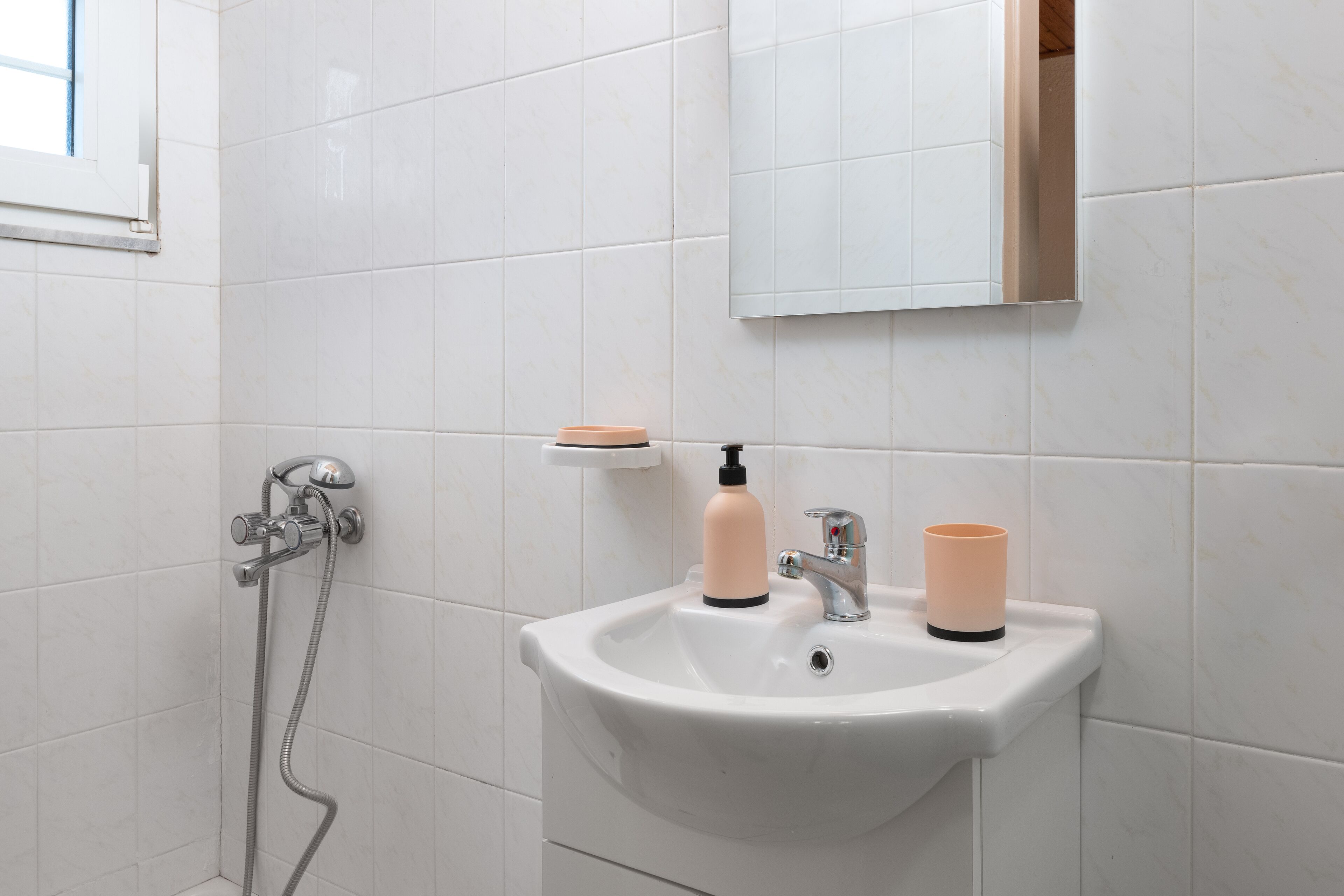 Family Villa, 4 Bedrooms, Sea View, Sea Facing | Bathroom | Shower, free toiletries, hair dryer, towels - House of Paradise in front of the golf court-sea (Rhodes)