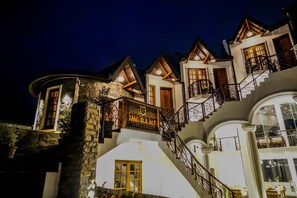 Thành phố nhìn từ nơi lưu trú