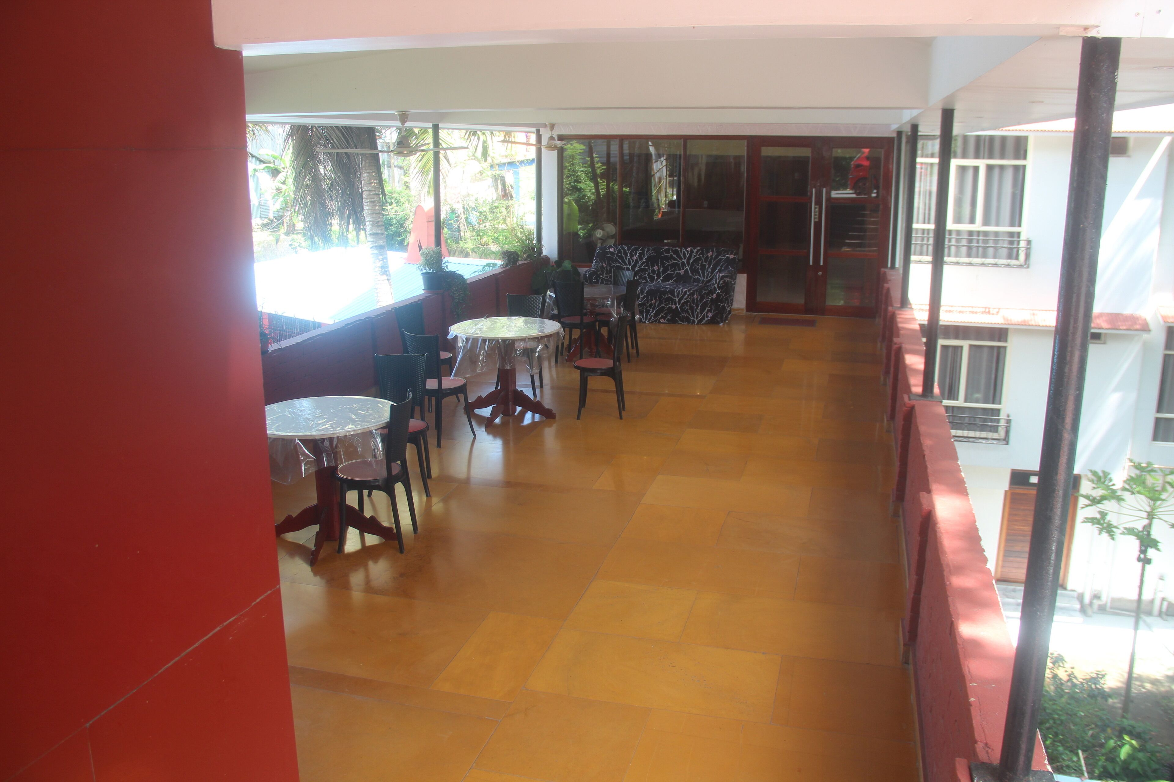 Tempat makan outdoor