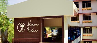 Hotel Serene Palace