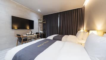 Business Twin Room | Blackout drapes, soundproofing, free WiFi, wheelchair access
