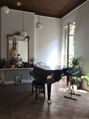 Interior - House: Two Bed and Breakfast (Marseille)