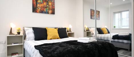 6 habitaciones, tabla de planchar con plancha y wifi gratis