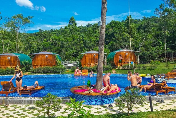 Outdoor pool - Valley Sen Bungalow (Phu Quoc)