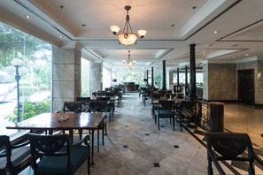Daily buffet breakfast for a fee - Witz Hotel Bangkok Ramkhamhaeng (Bangkok)