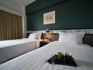 Free minibar items, in-room safe, desk, soundproofing - Witz Hotel Bangkok Ramkhamhaeng (Bangkok)
