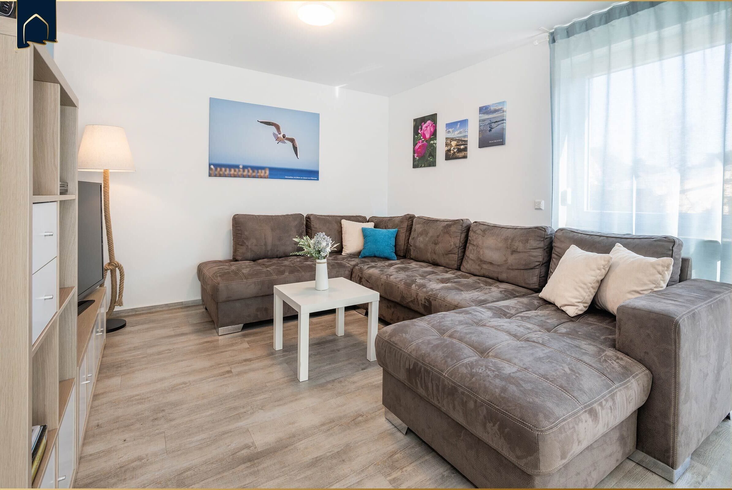 Fernseher, Kamin, DVD-Player, Tischtennisplatte